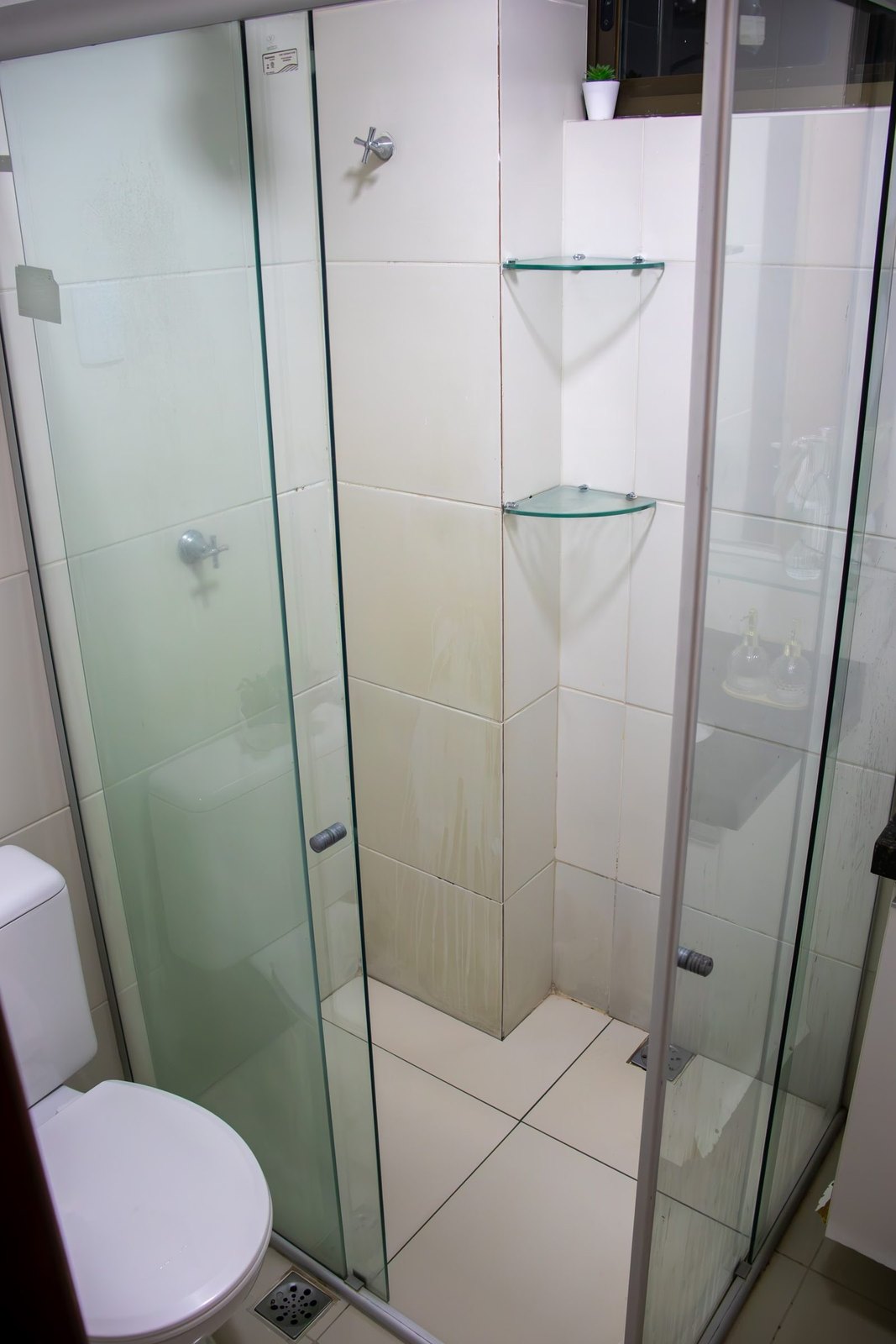 Apartamento 104 · Box do banheiro — Aruanda