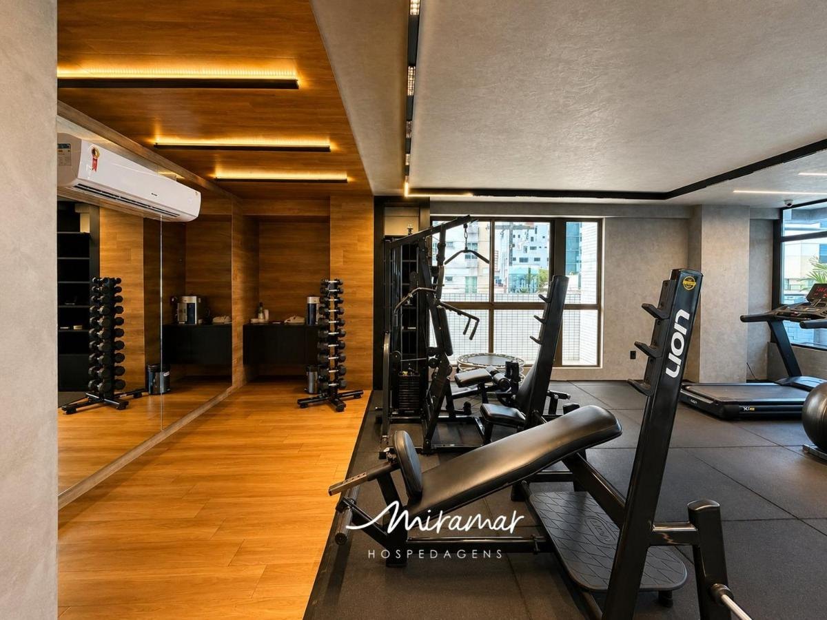Gym — esteiras — Co-House Tambaú