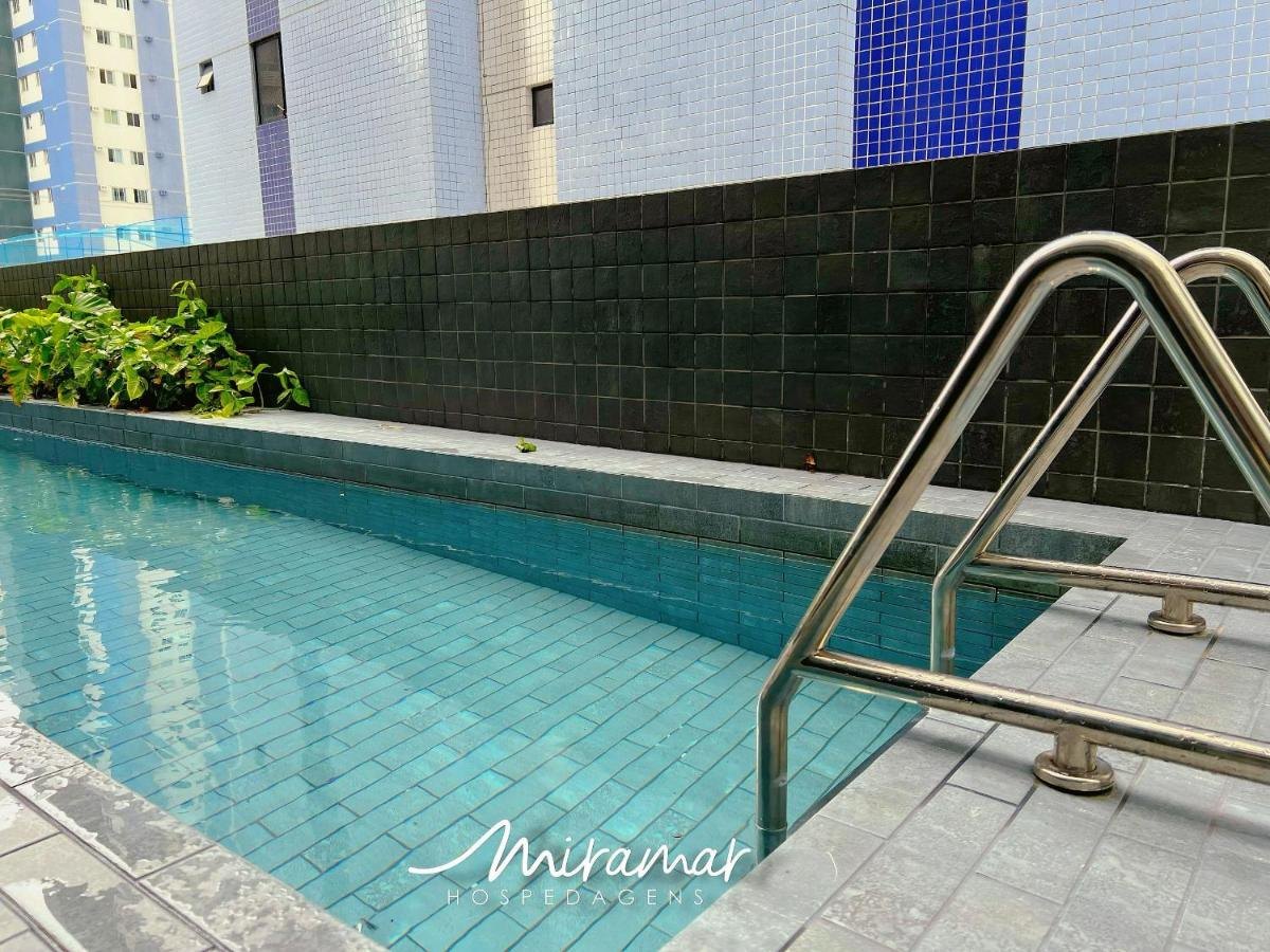 Pool with sea view — Co-House Tambaú