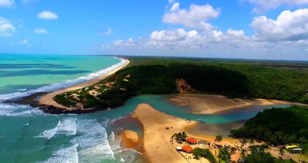 The river mouth at Barra de Camaratuba from above, at the far north of the Paraíba coast
