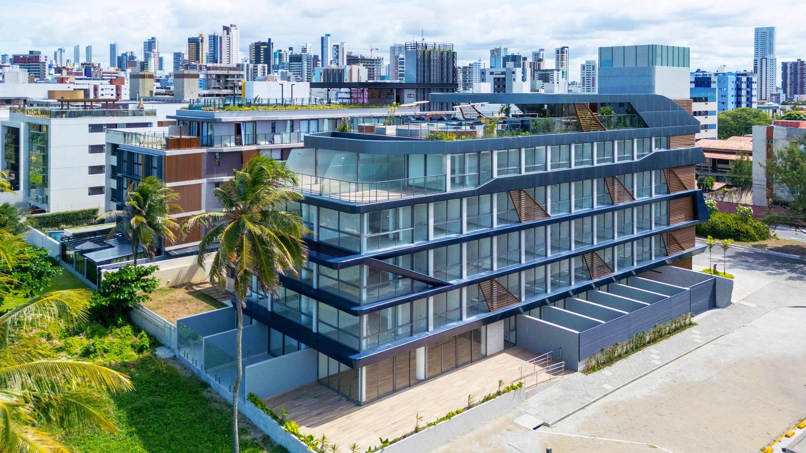 Seafront facade — Setai Aquamaris