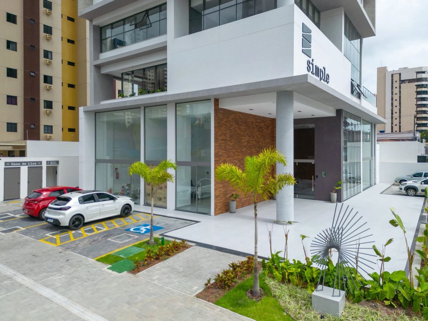 Vista aérea do prédio — Simple Smart Residence