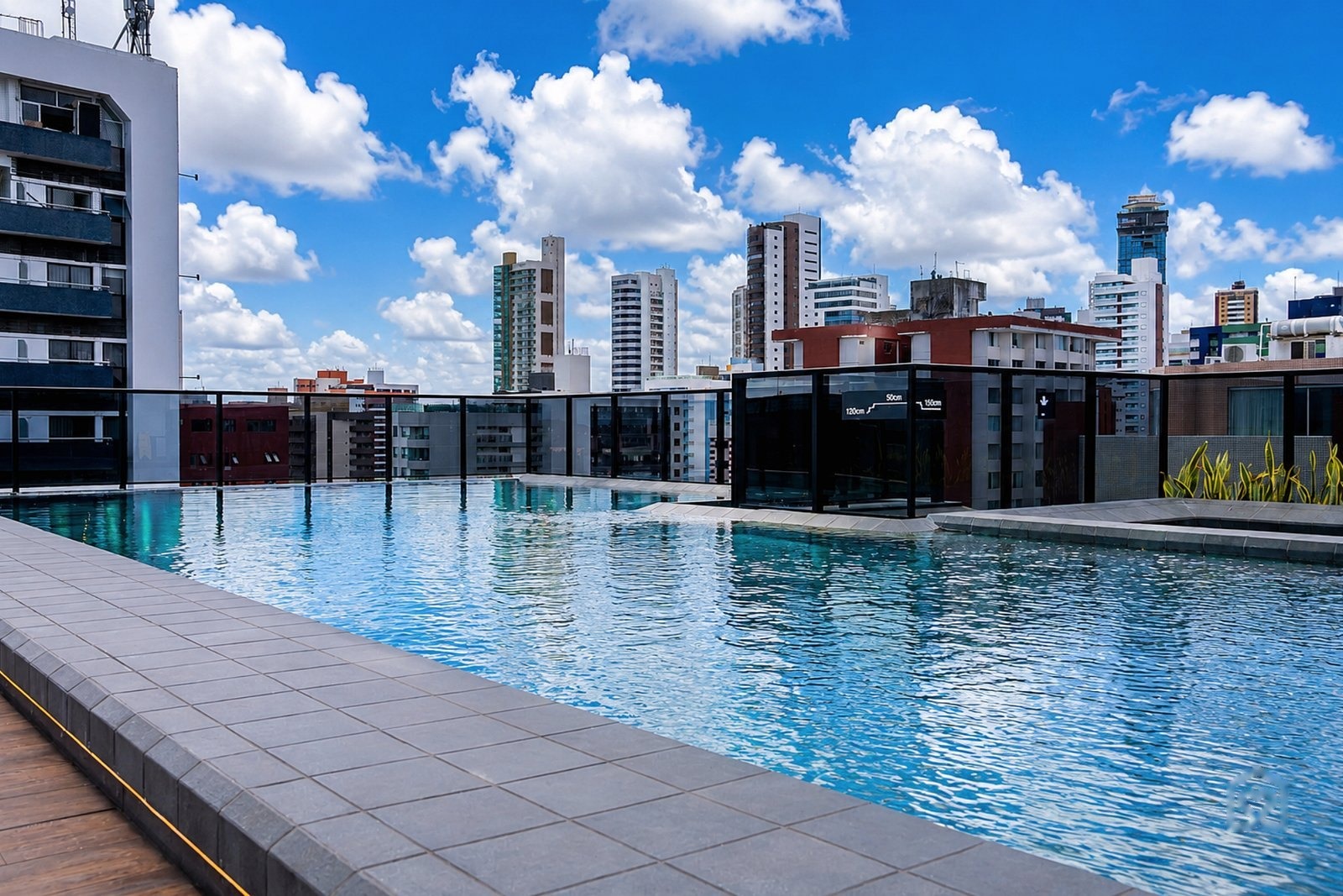 Pool with city view — Way Tambaú